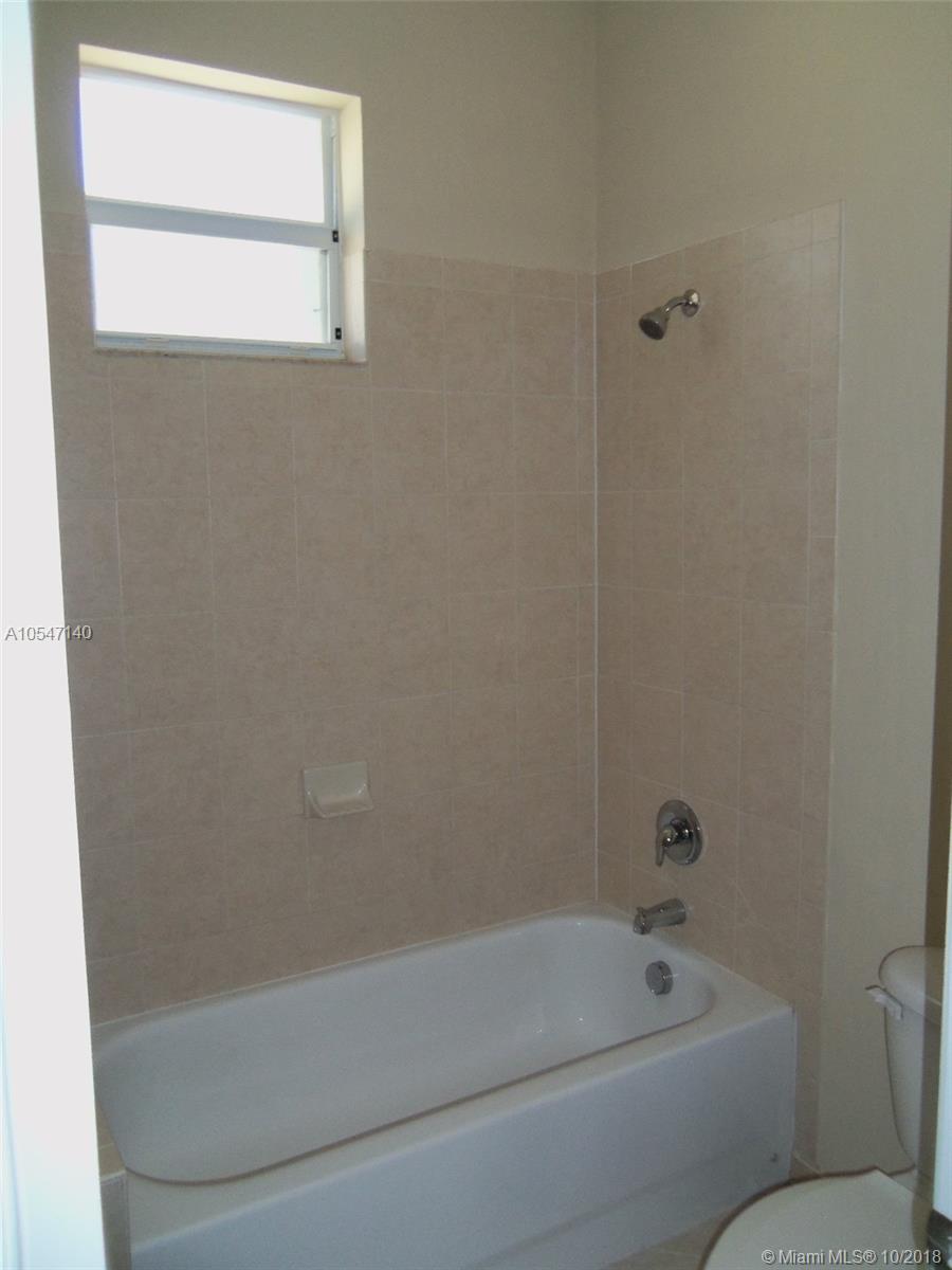 ARUBA AT OASIS - Residential Lease