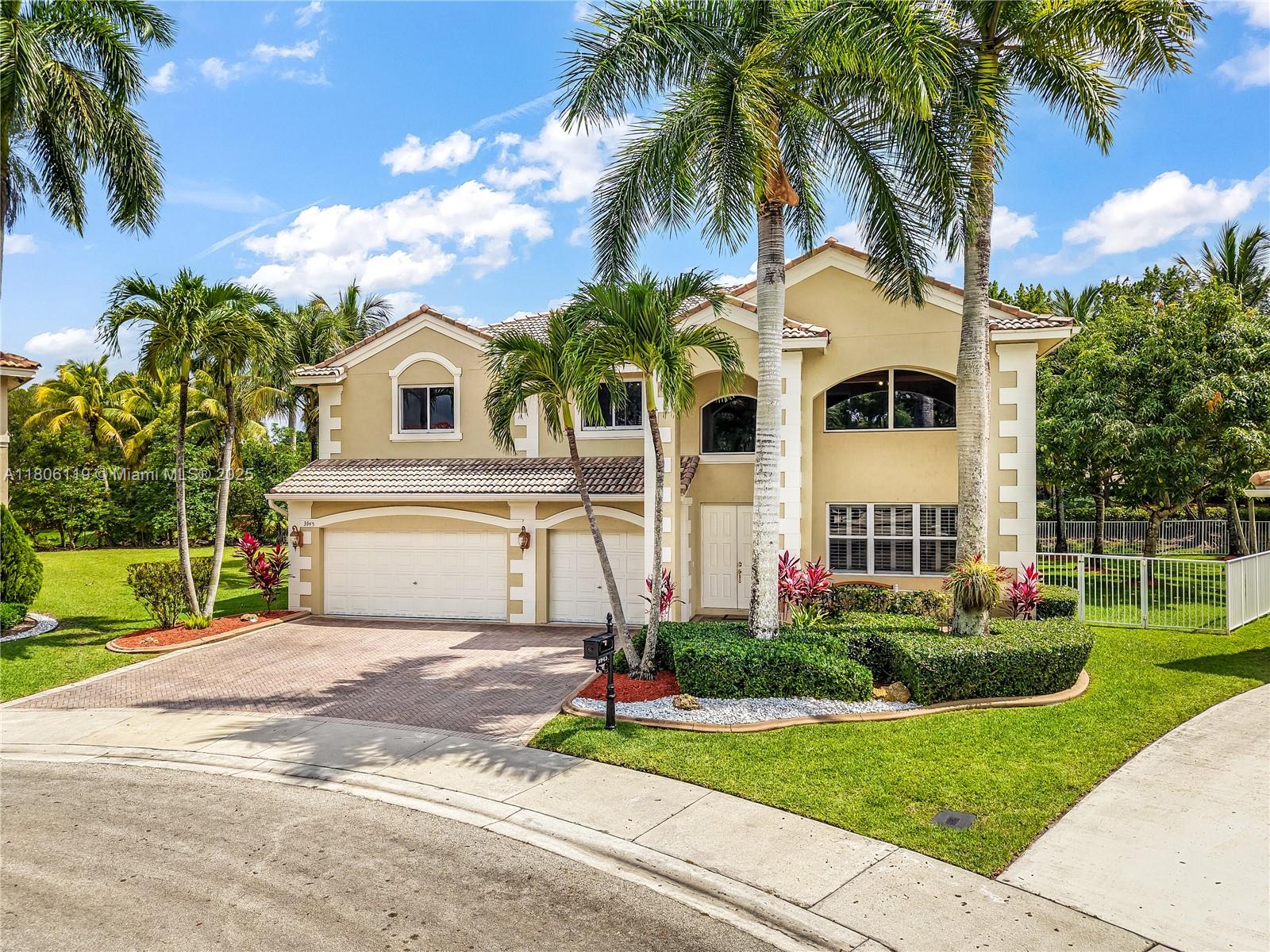 3945 Heron Ridge Ln