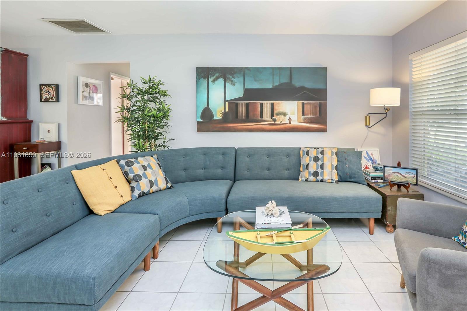 HOLLYWOOD HOMESITES SECON - Residential