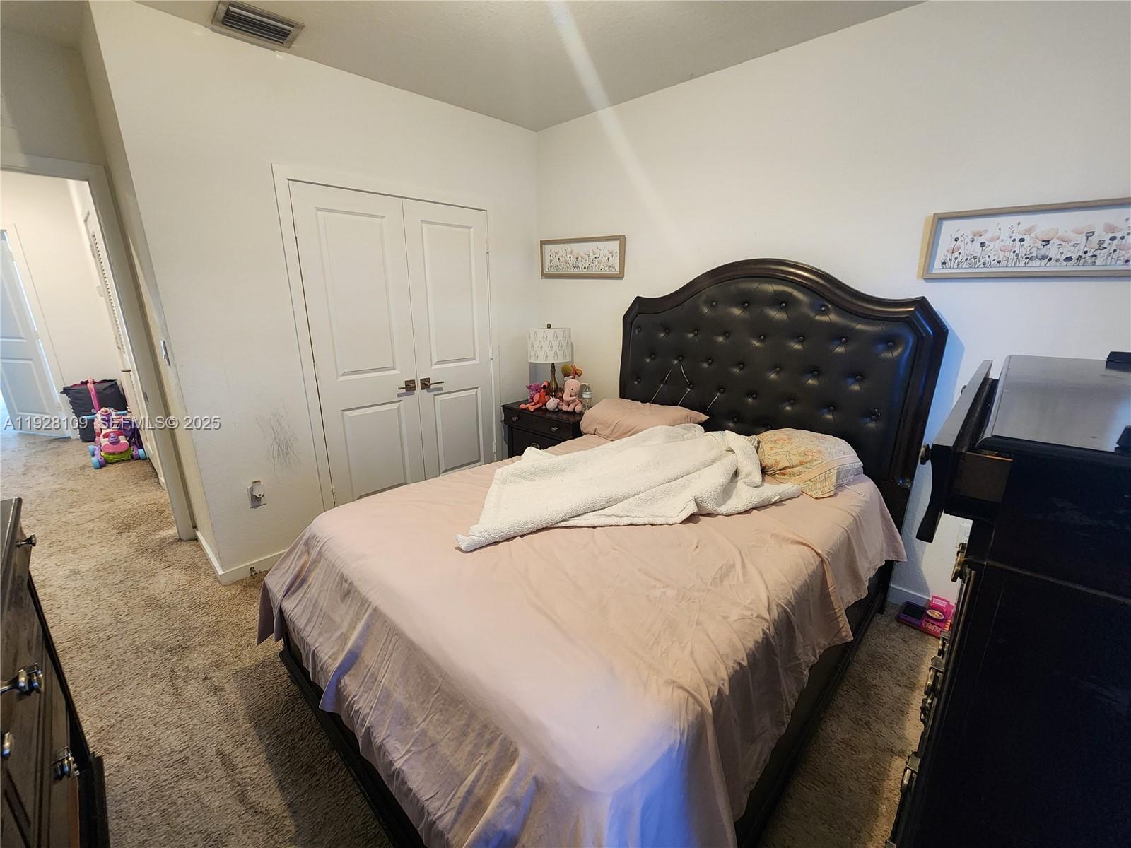 HAMILTON PLACE - Residential