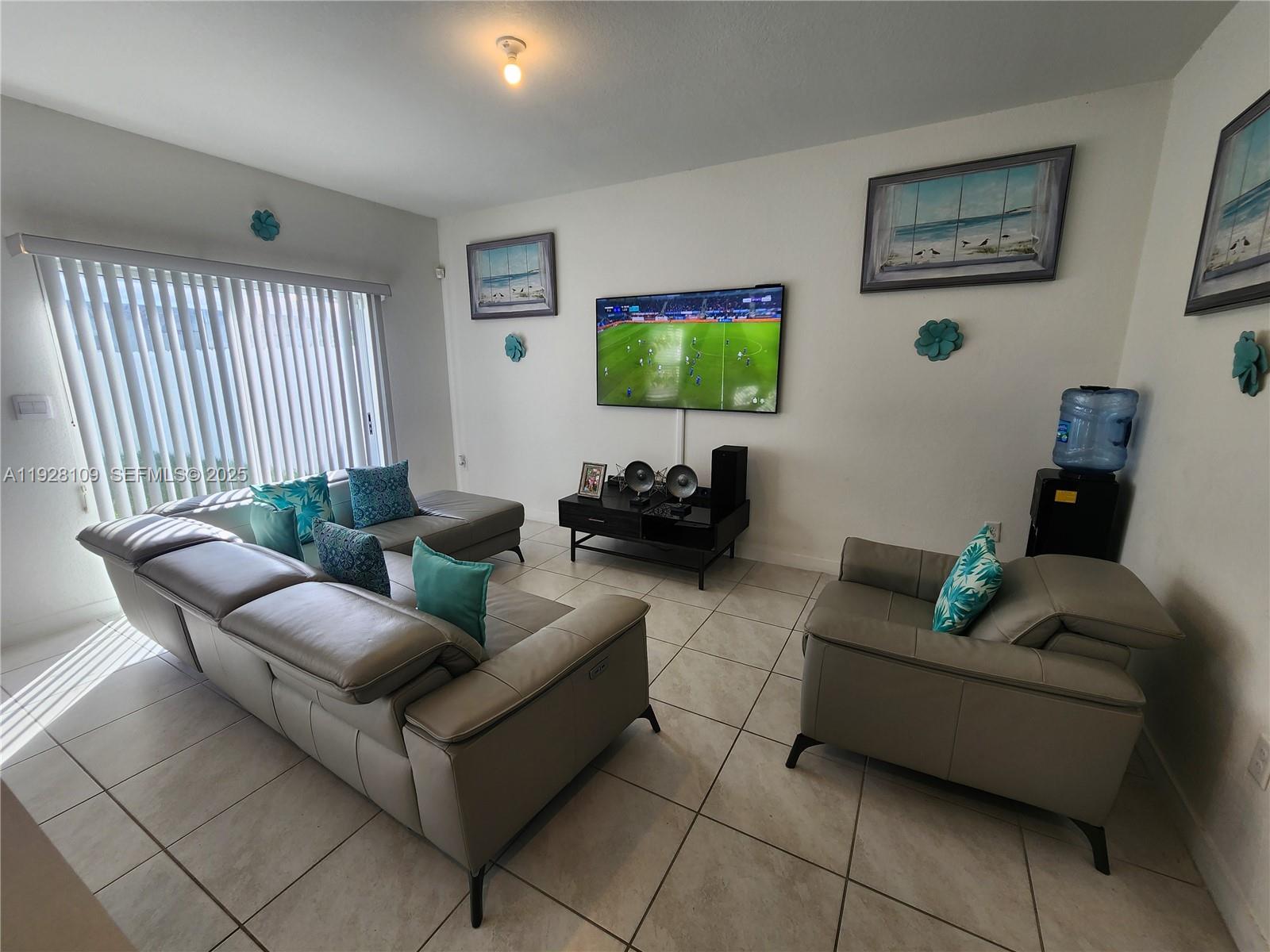 HAMILTON PLACE - Residential