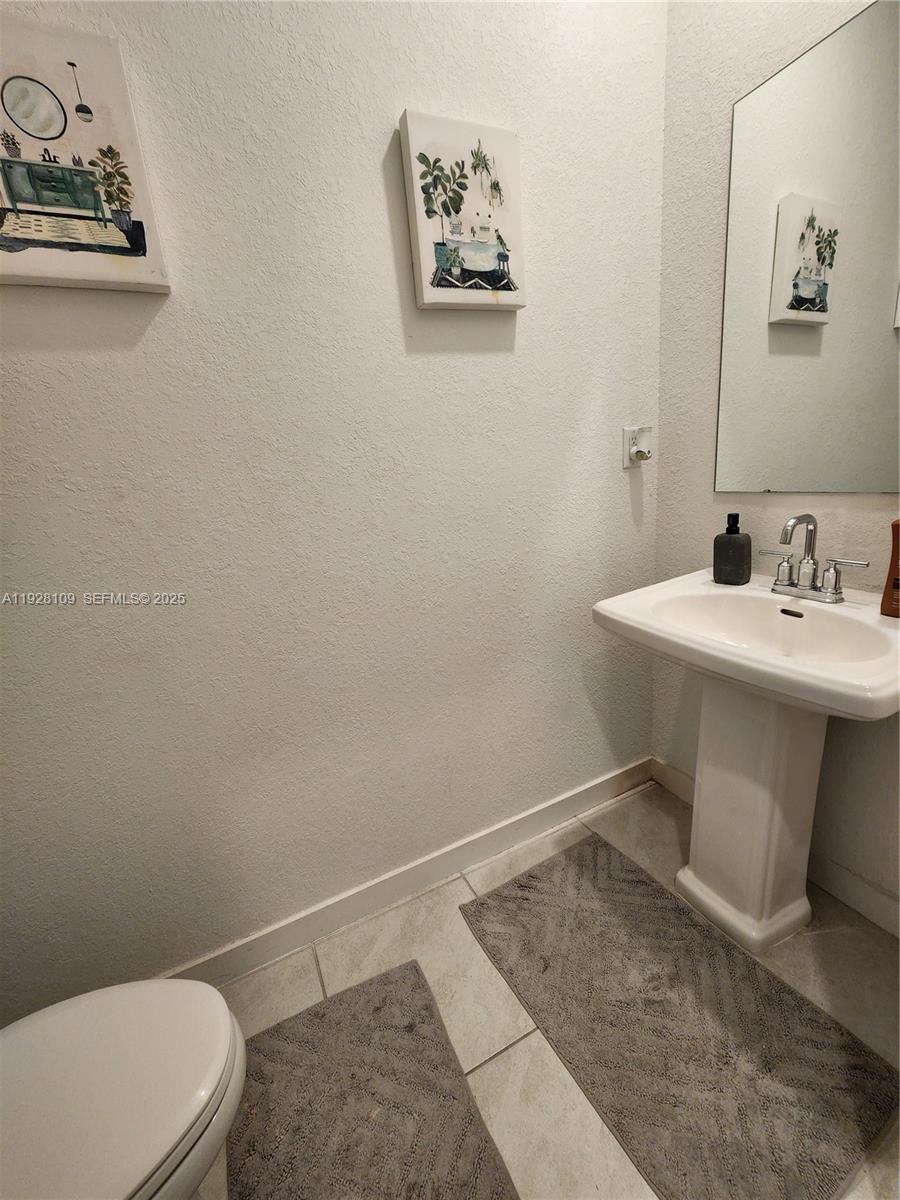 HAMILTON PLACE - Residential