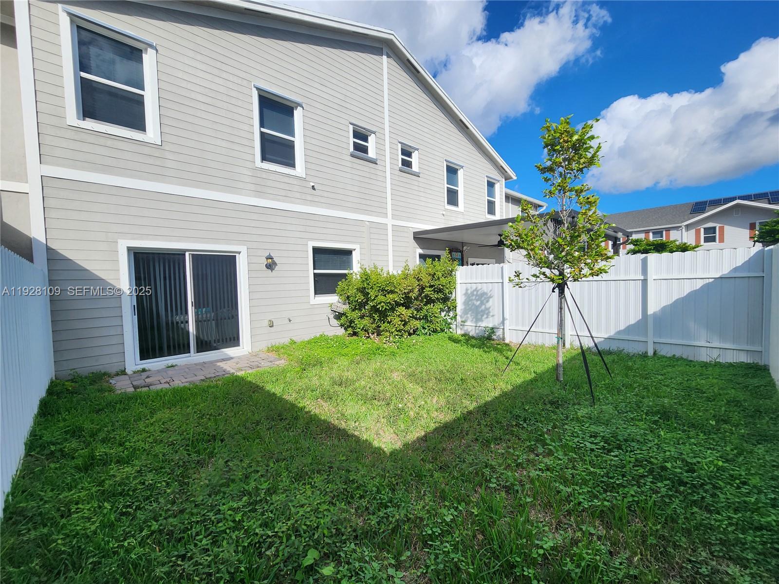 HAMILTON PLACE - Residential