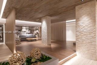 RONEY PALACE CONDO - Residential