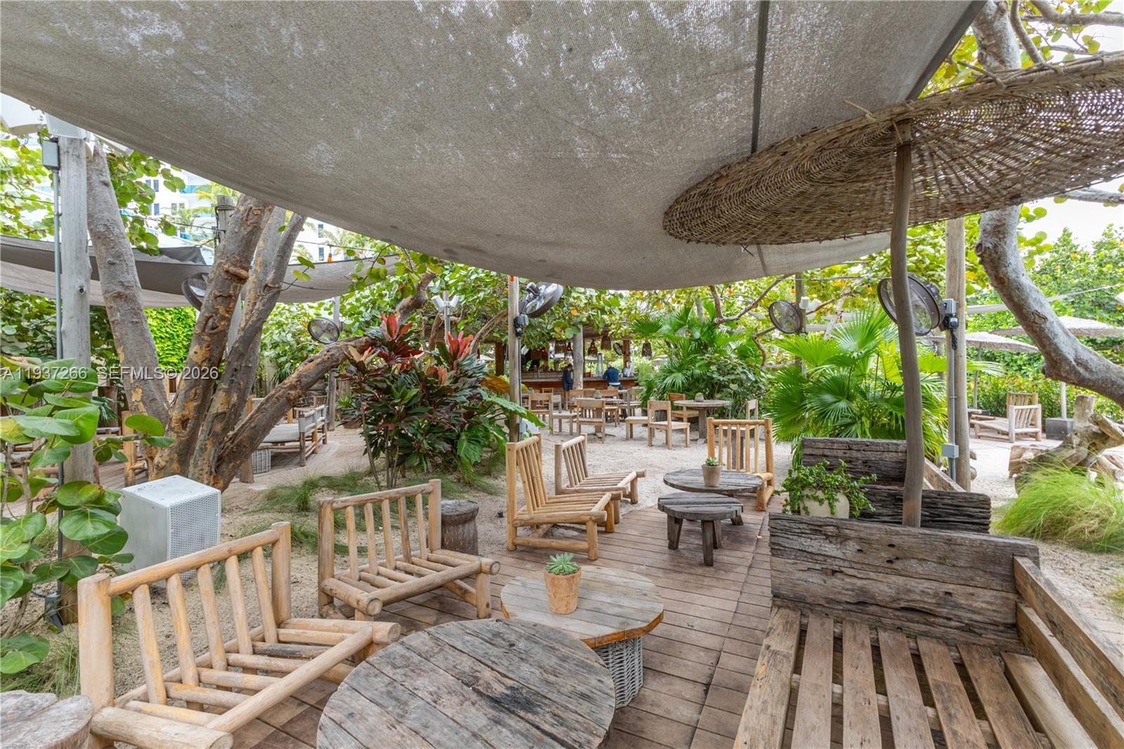 RONEY PALACE CONDO - Residential