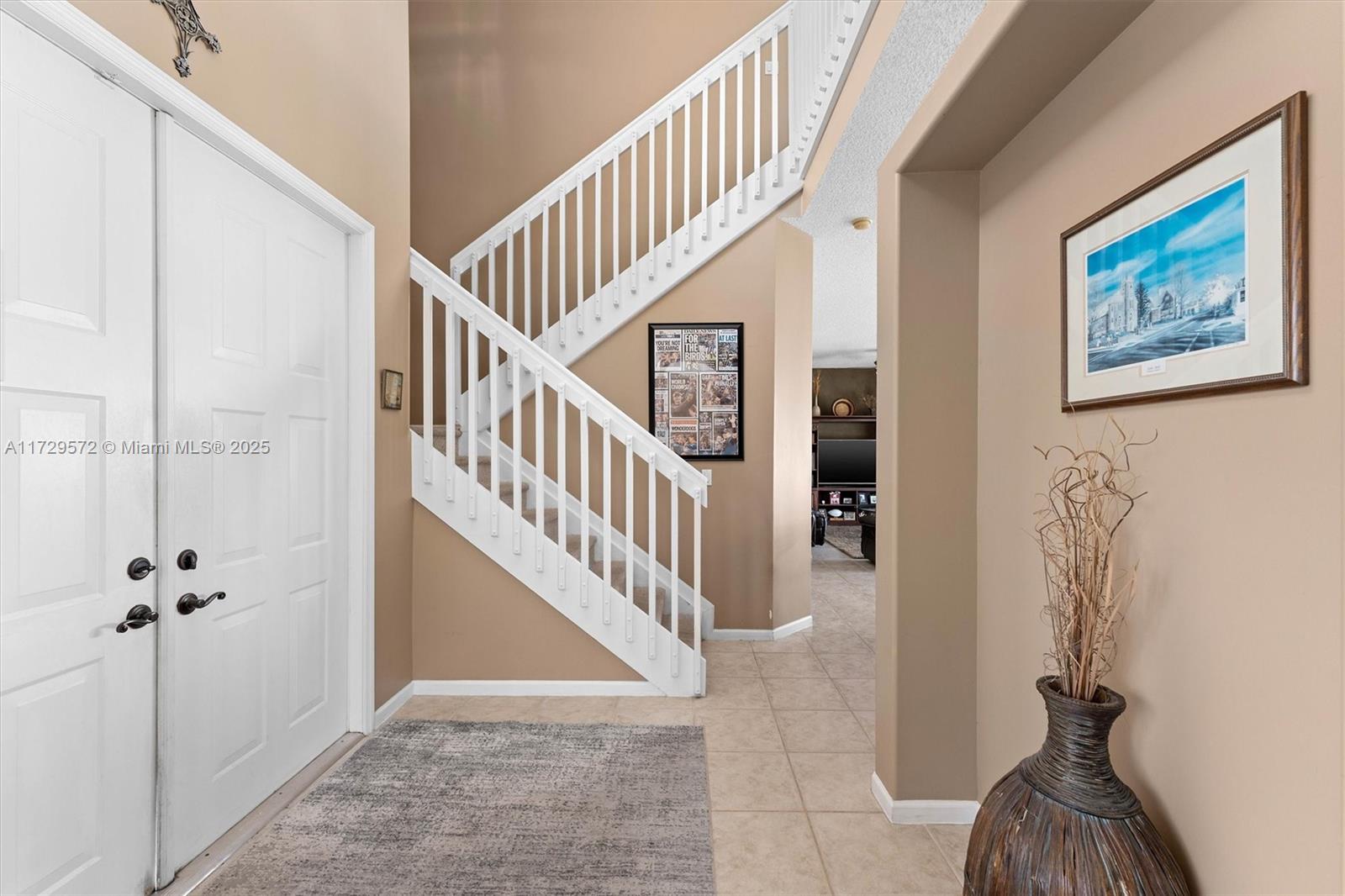 6423 Sand Hills Cir