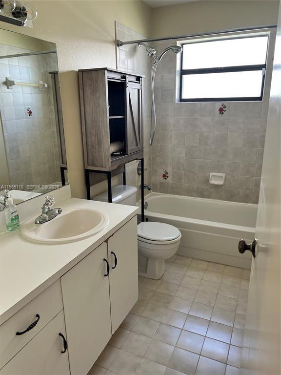 HAWKES BLUFF - Residential Lease