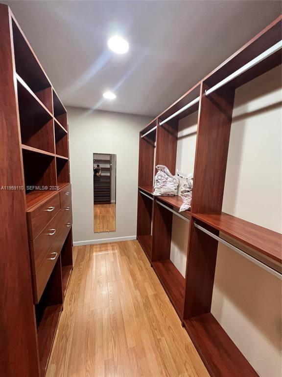 HAWKES BLUFF - Residential Lease