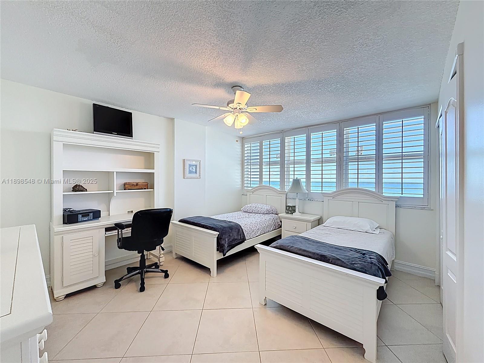 1890 S Ocean Dr 504