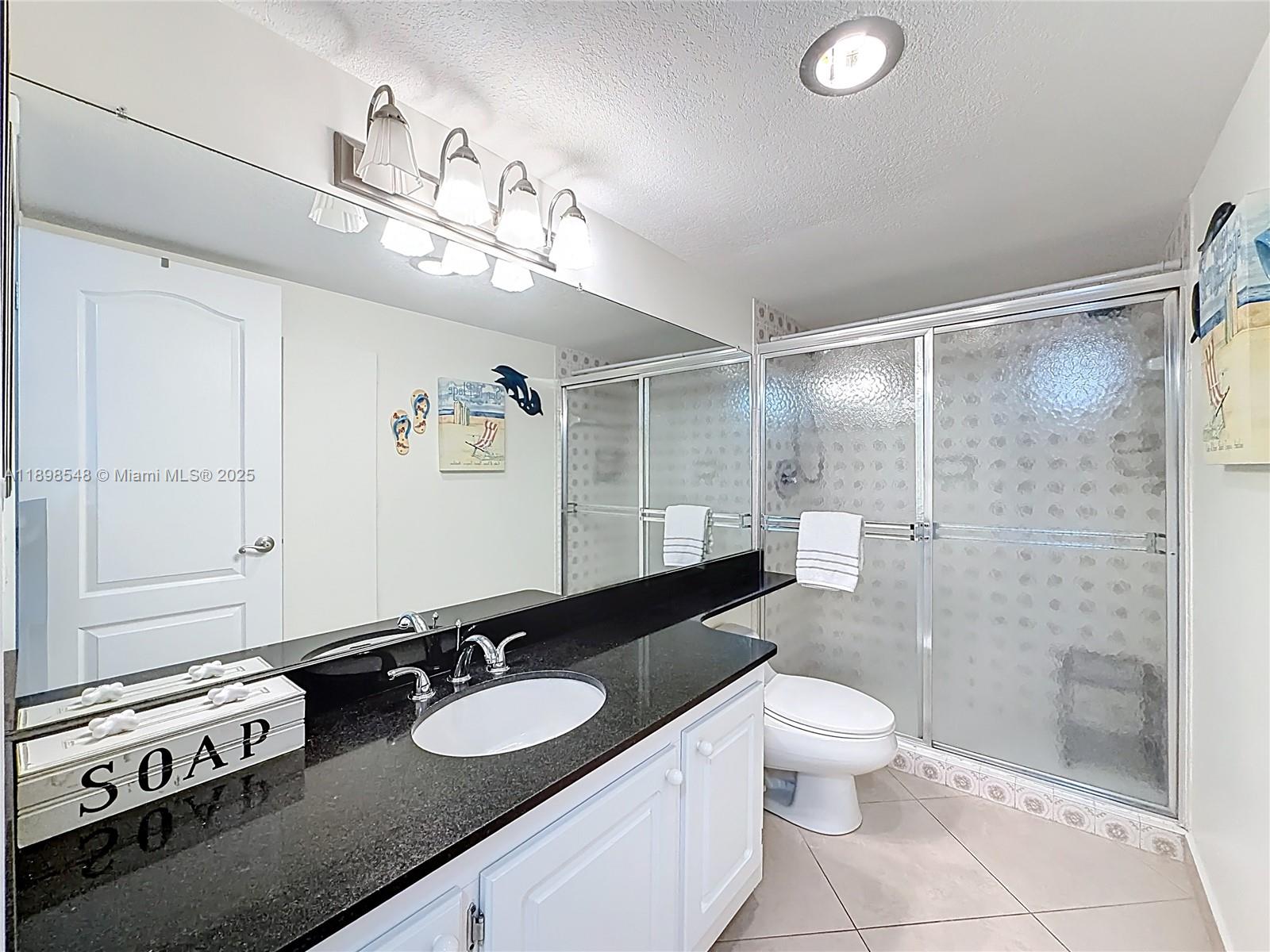 LA MER ESTATES EAST CONDO - Residential Lease