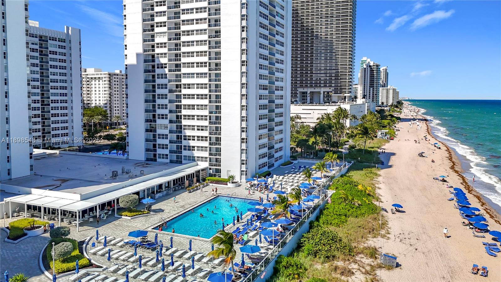 LA MER ESTATES EAST CONDO - Residential Lease