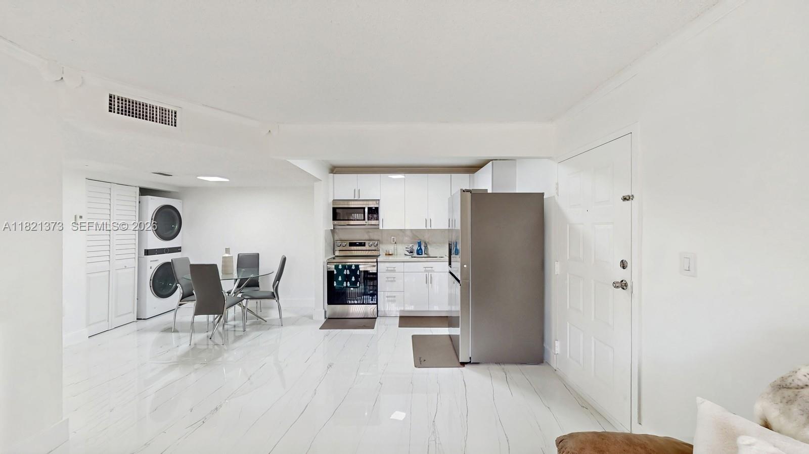 VILLA BELLINI CONDO - Residential