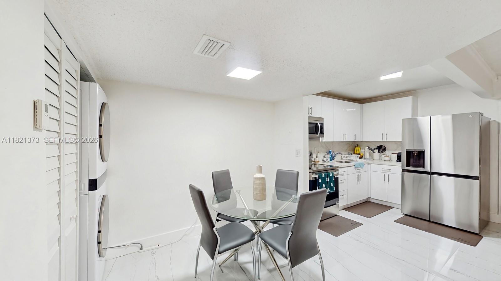 VILLA BELLINI CONDO - Residential