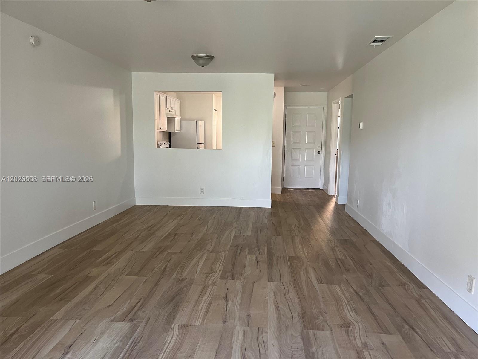 CIRCLE VILLAS (THE) CONDO - Residential