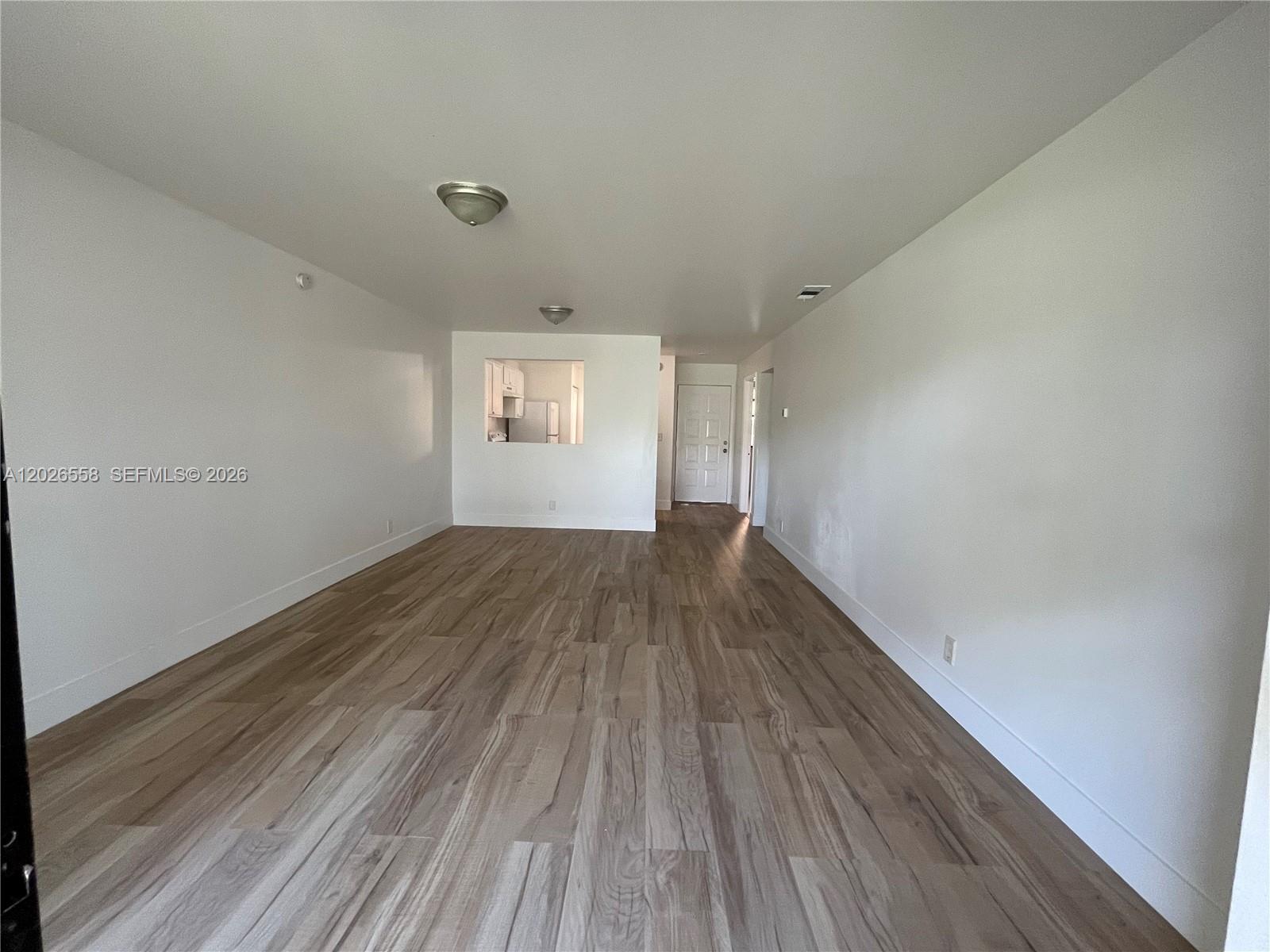 CIRCLE VILLAS (THE) CONDO - Residential