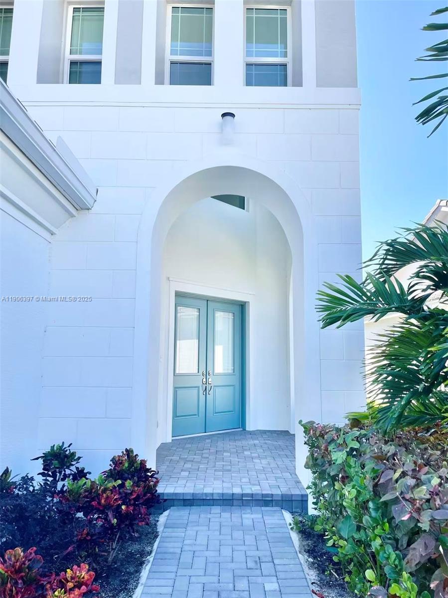 ORCHARDS OF WESTLAKE - Residential Lease