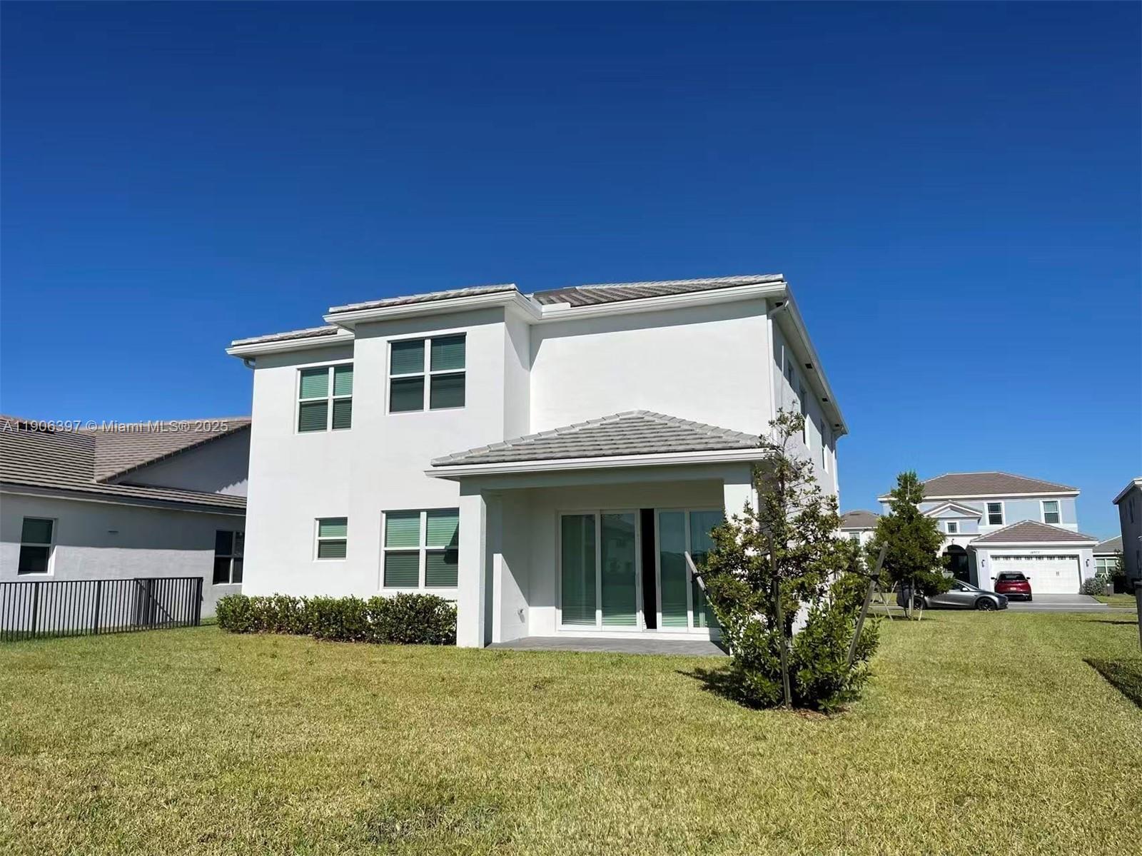 ORCHARDS OF WESTLAKE - Residential Lease