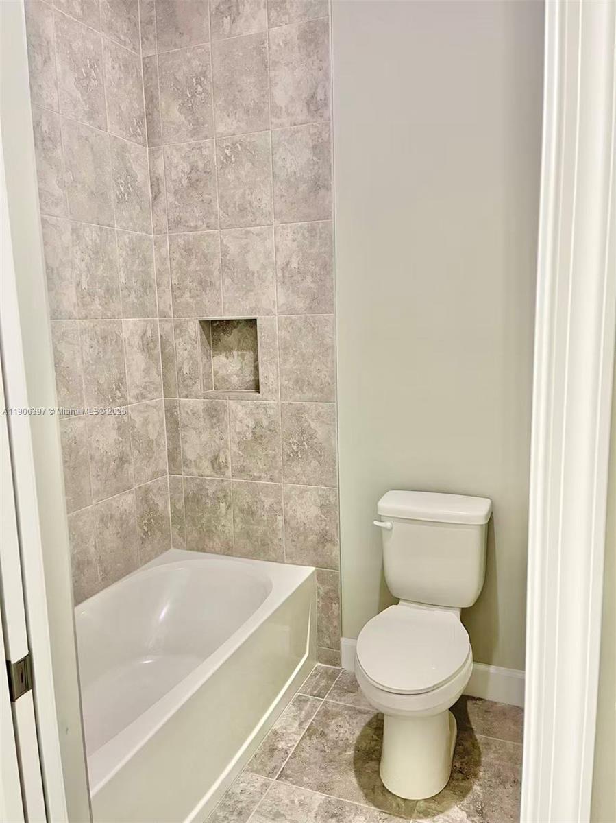 ORCHARDS OF WESTLAKE - Residential Lease