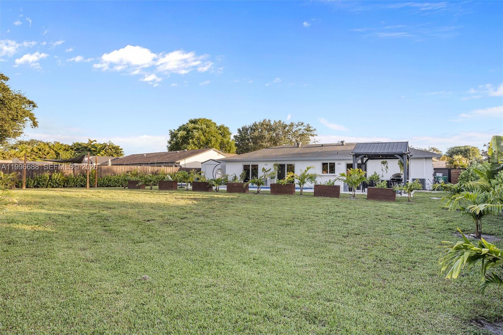 ORANGE TREE HOMES - Residential