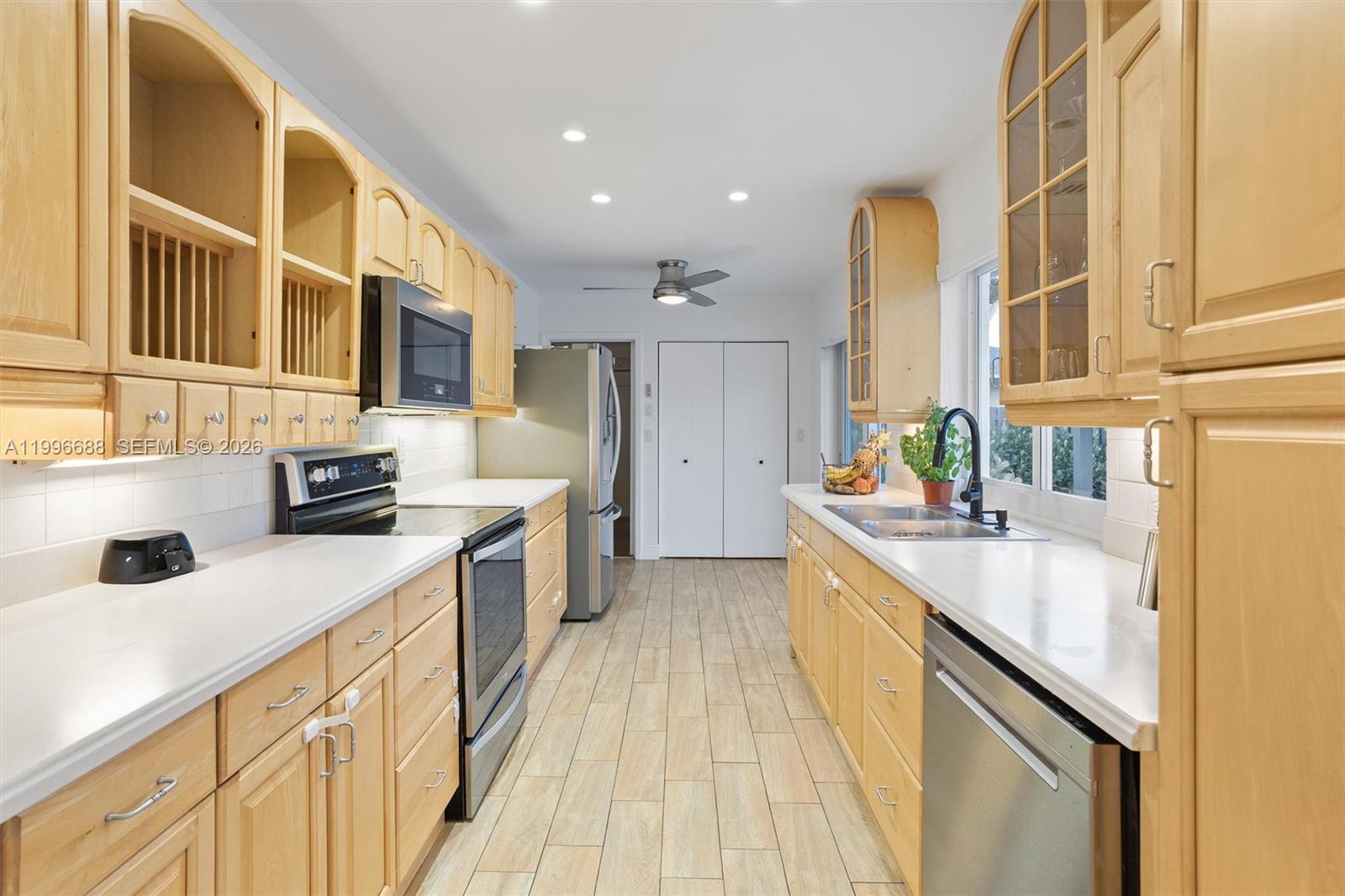 ORANGE TREE HOMES - Residential