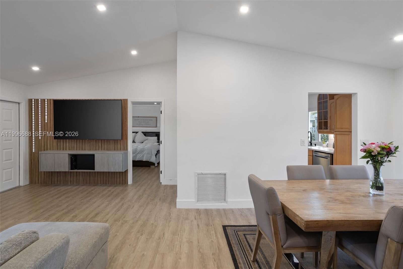 ORANGE TREE HOMES - Residential