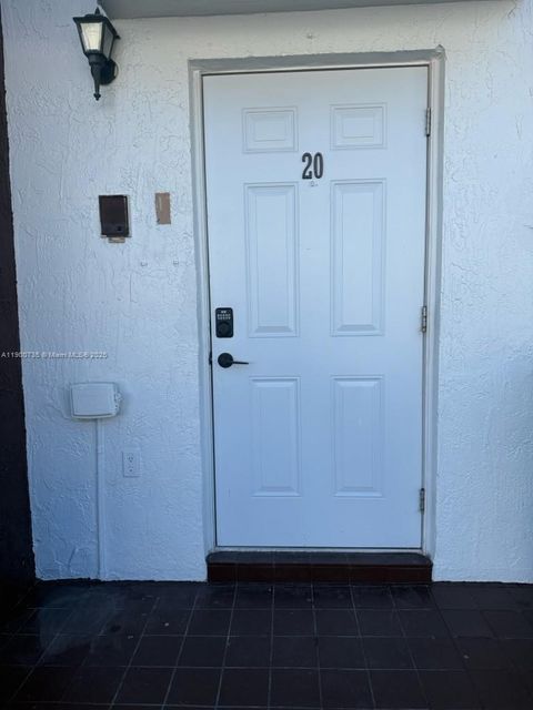 401 SW 109th Ave 20 Sweetwater FL 33174