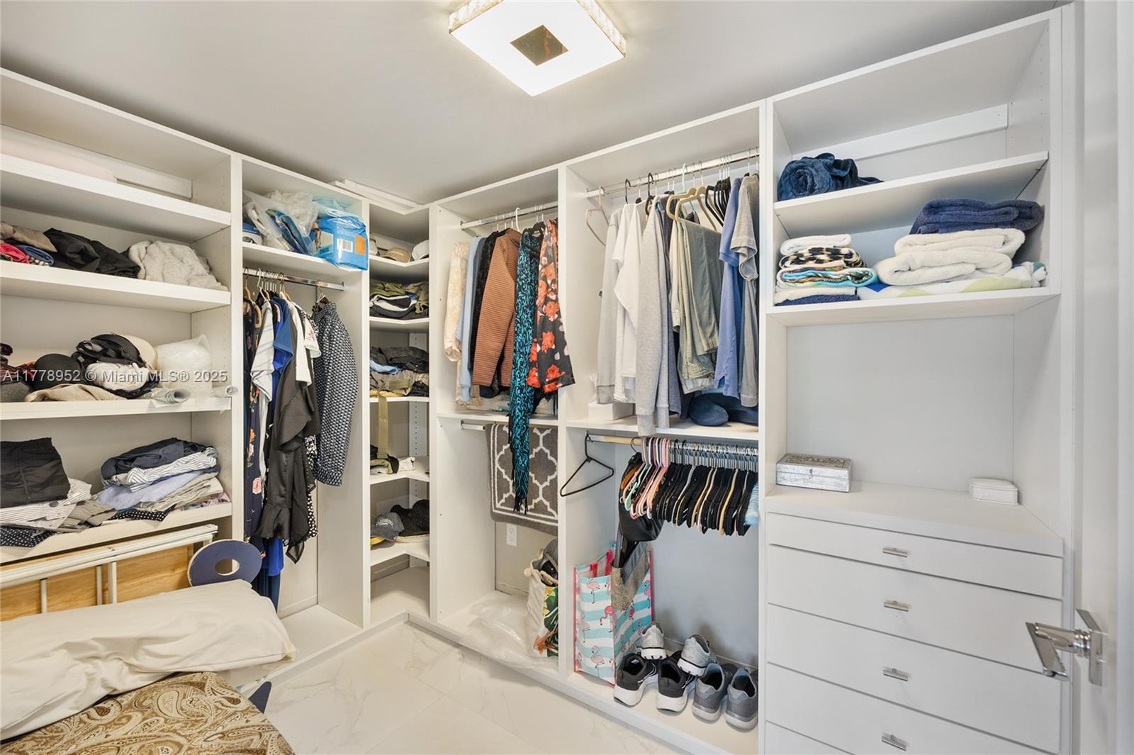 SKY HARBOUR EAST - Residential