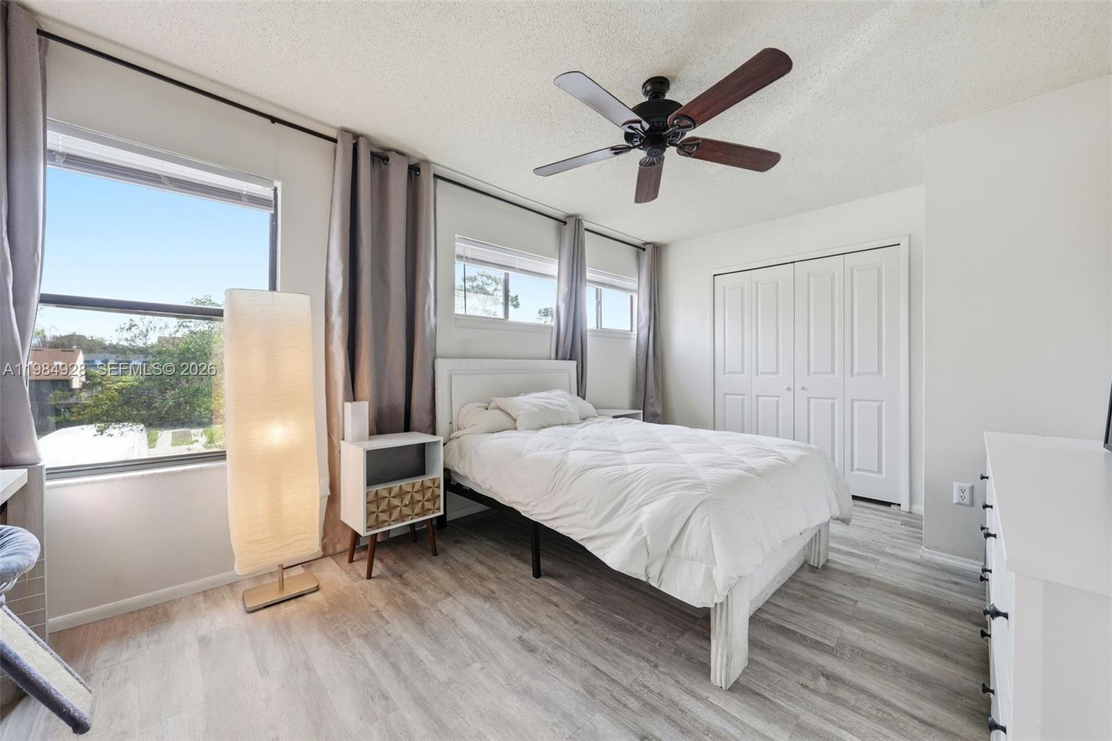 FOX HUNT LANES PH 3 - Residential