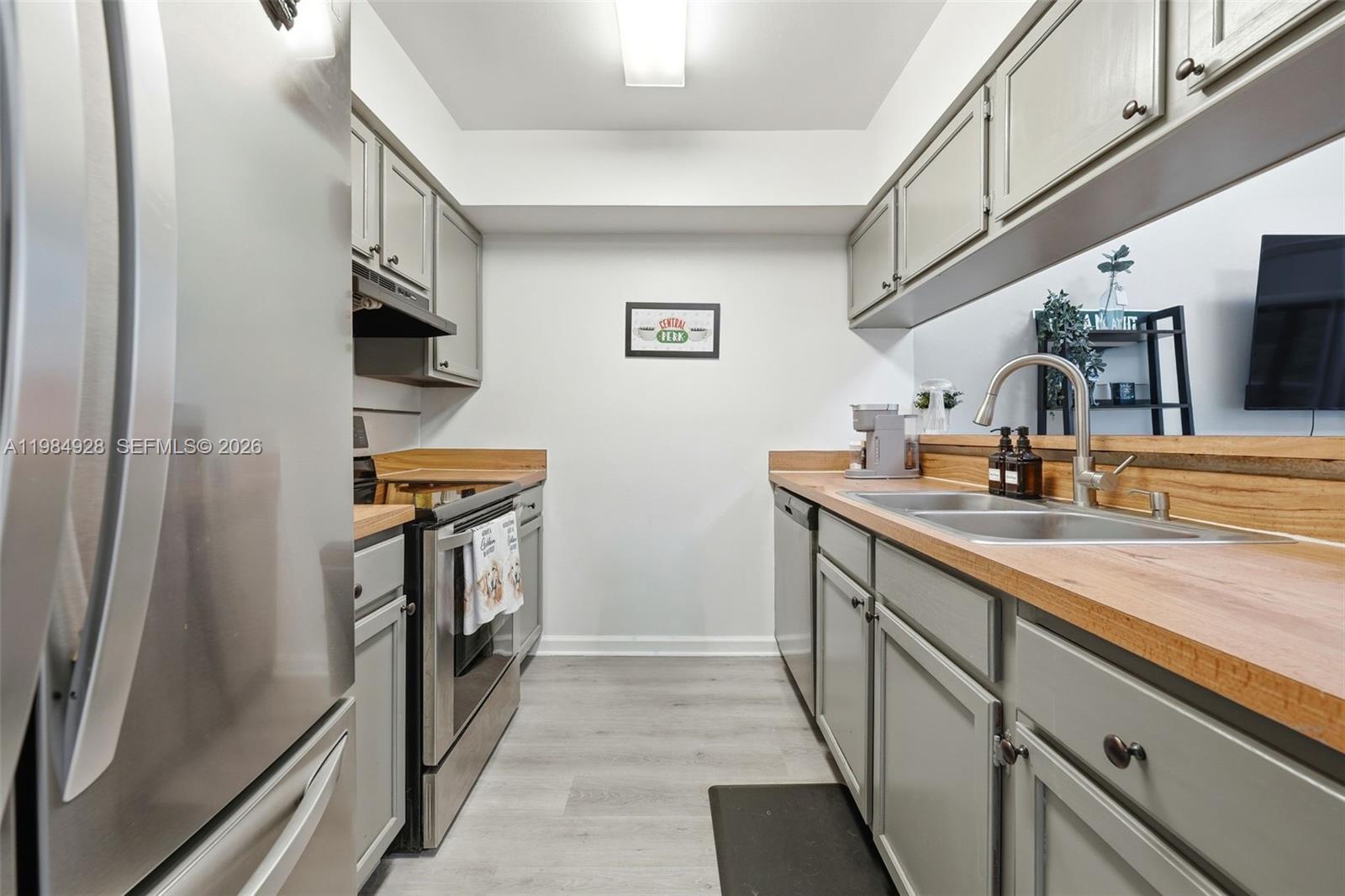 FOX HUNT LANES PH 3 - Residential