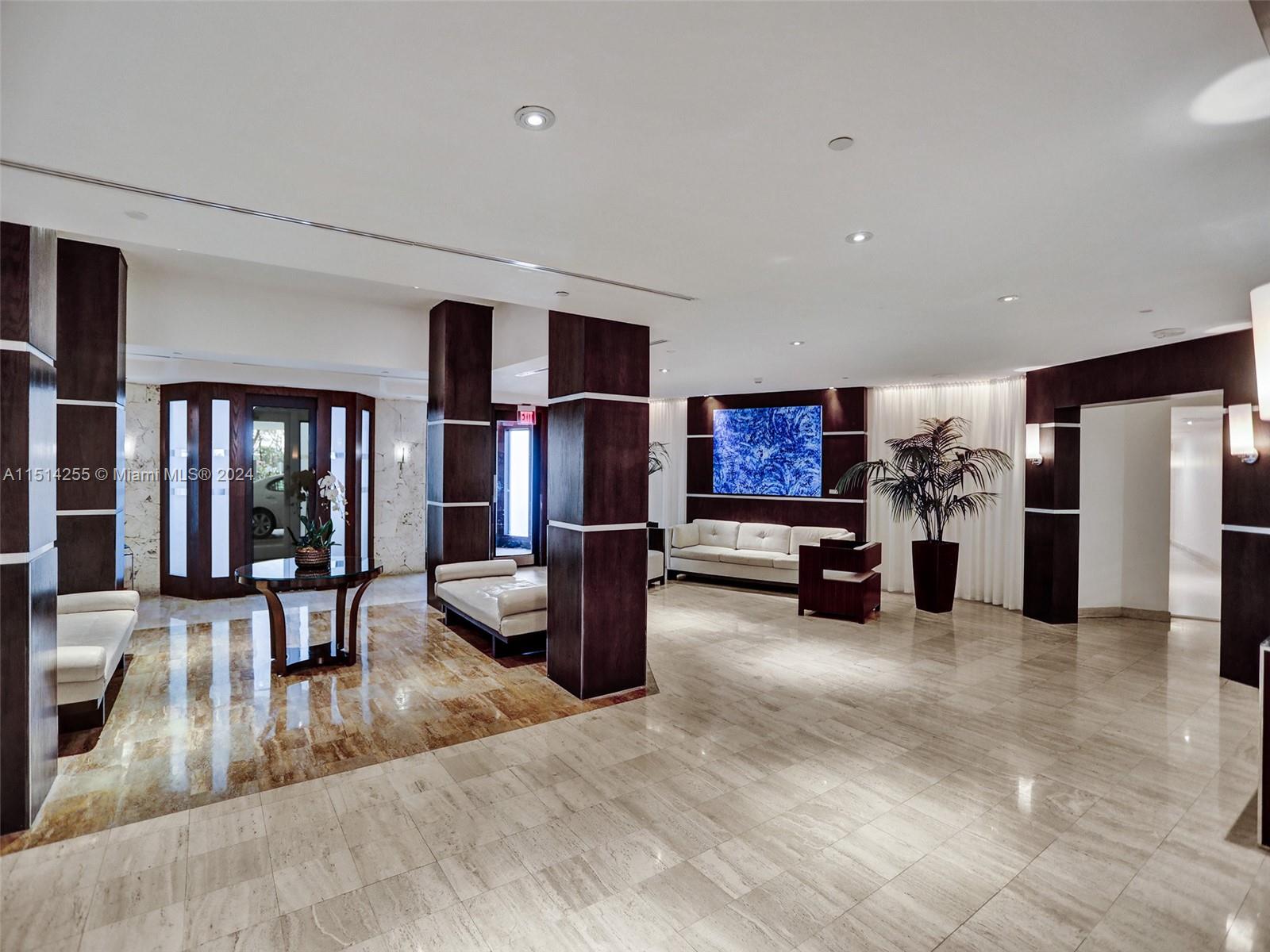 BRICKELL TOWNHOUSE CONDO - Residential Lease