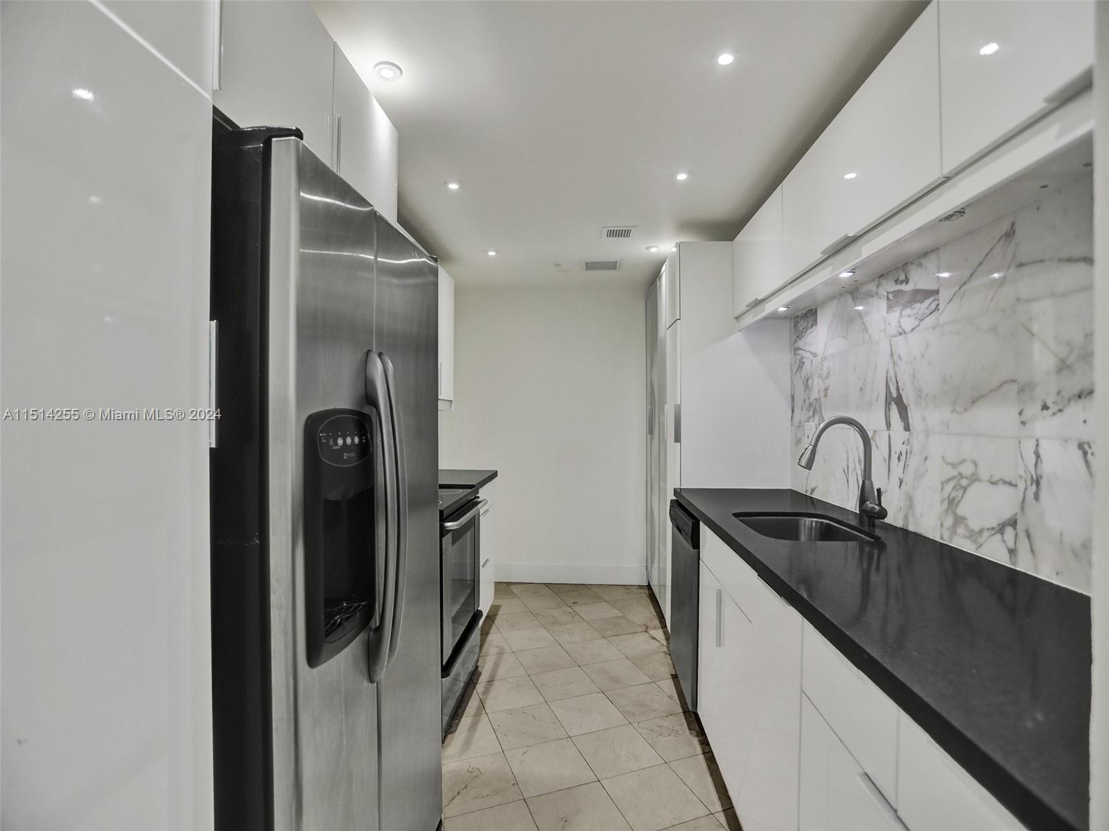 BRICKELL TOWNHOUSE CONDO - Residential Lease