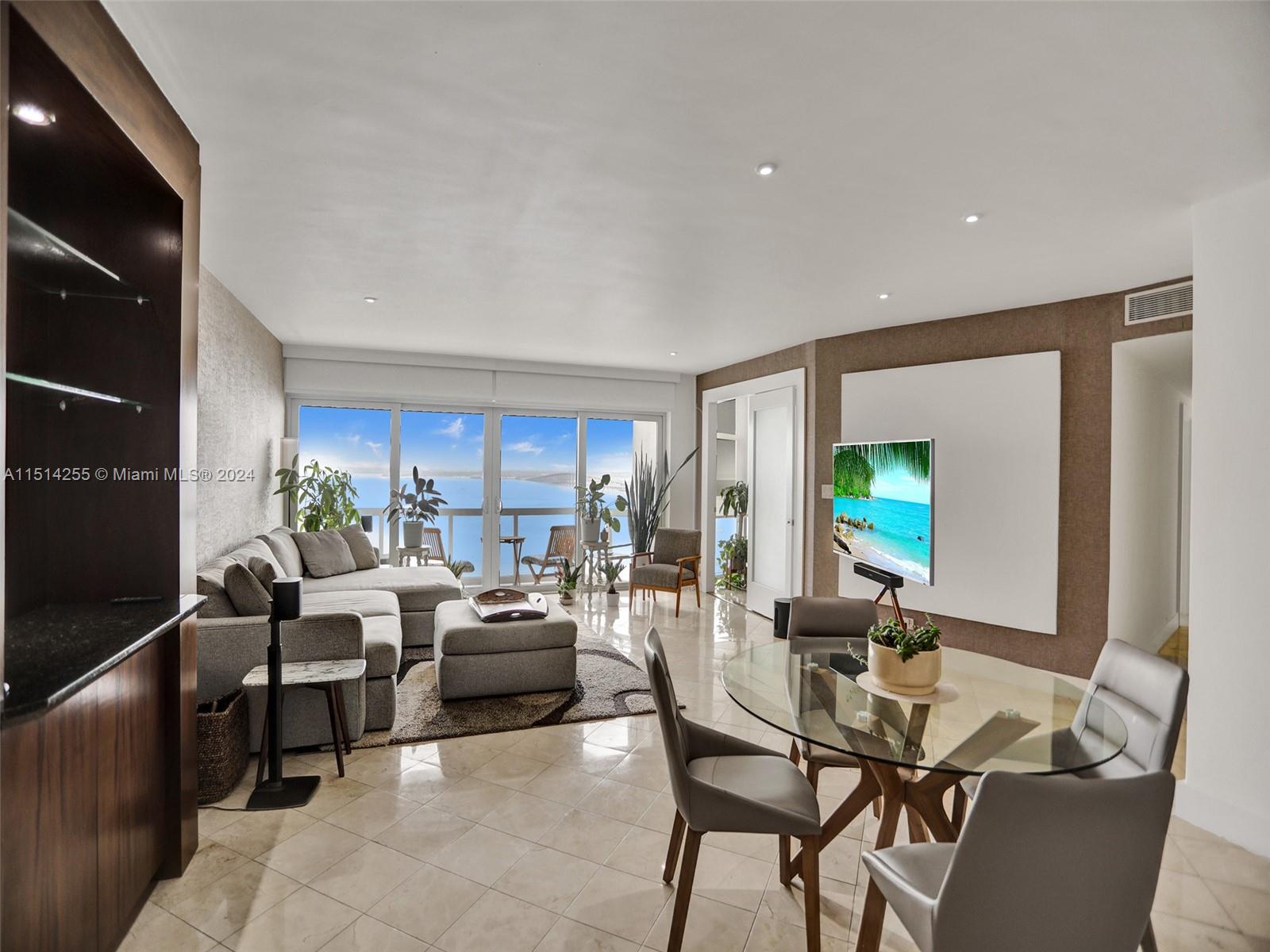 BRICKELL TOWNHOUSE CONDO - Residential Lease