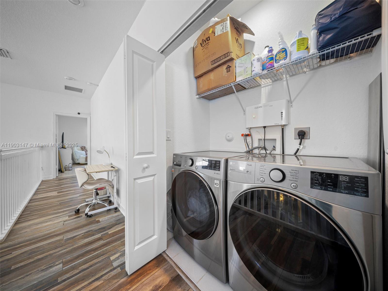 KEYS GATE RESIDENTIAL - Residential Lease