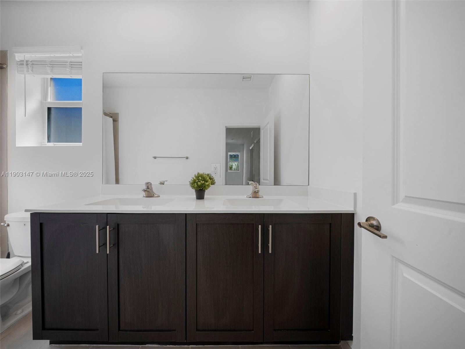 KEYS GATE RESIDENTIAL - Residential Lease