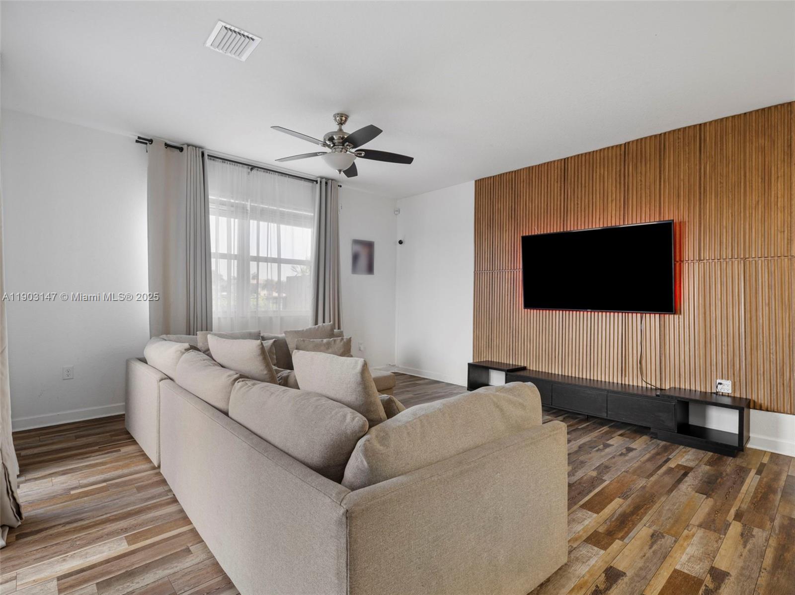 KEYS GATE RESIDENTIAL - Residential Lease