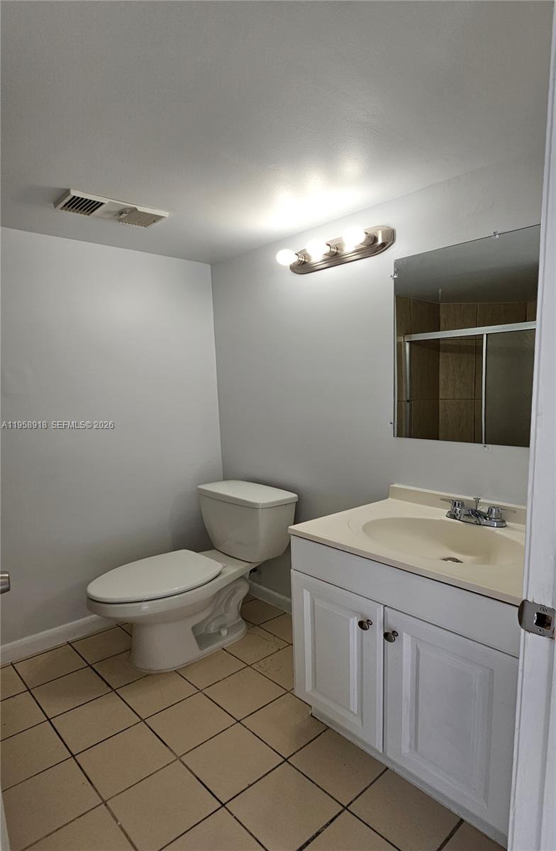 LAKE POINTE CONDOMINIUM N - Residential