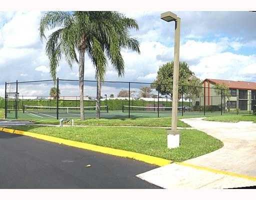 LAKE POINTE CONDOMINIUM N - Residential