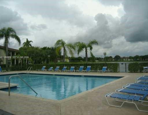 LAKE POINTE CONDOMINIUM N - Residential