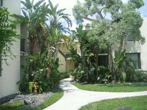 LAKE POINTE CONDOMINIUM N - Residential