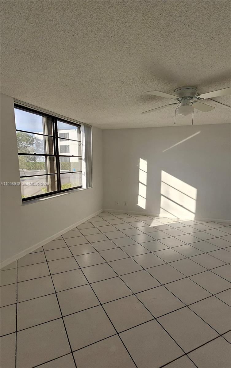 LAKE POINTE CONDOMINIUM N - Residential