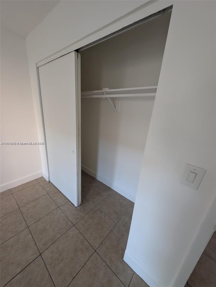 BROOKFIELD SQUARE CONDO - Residential