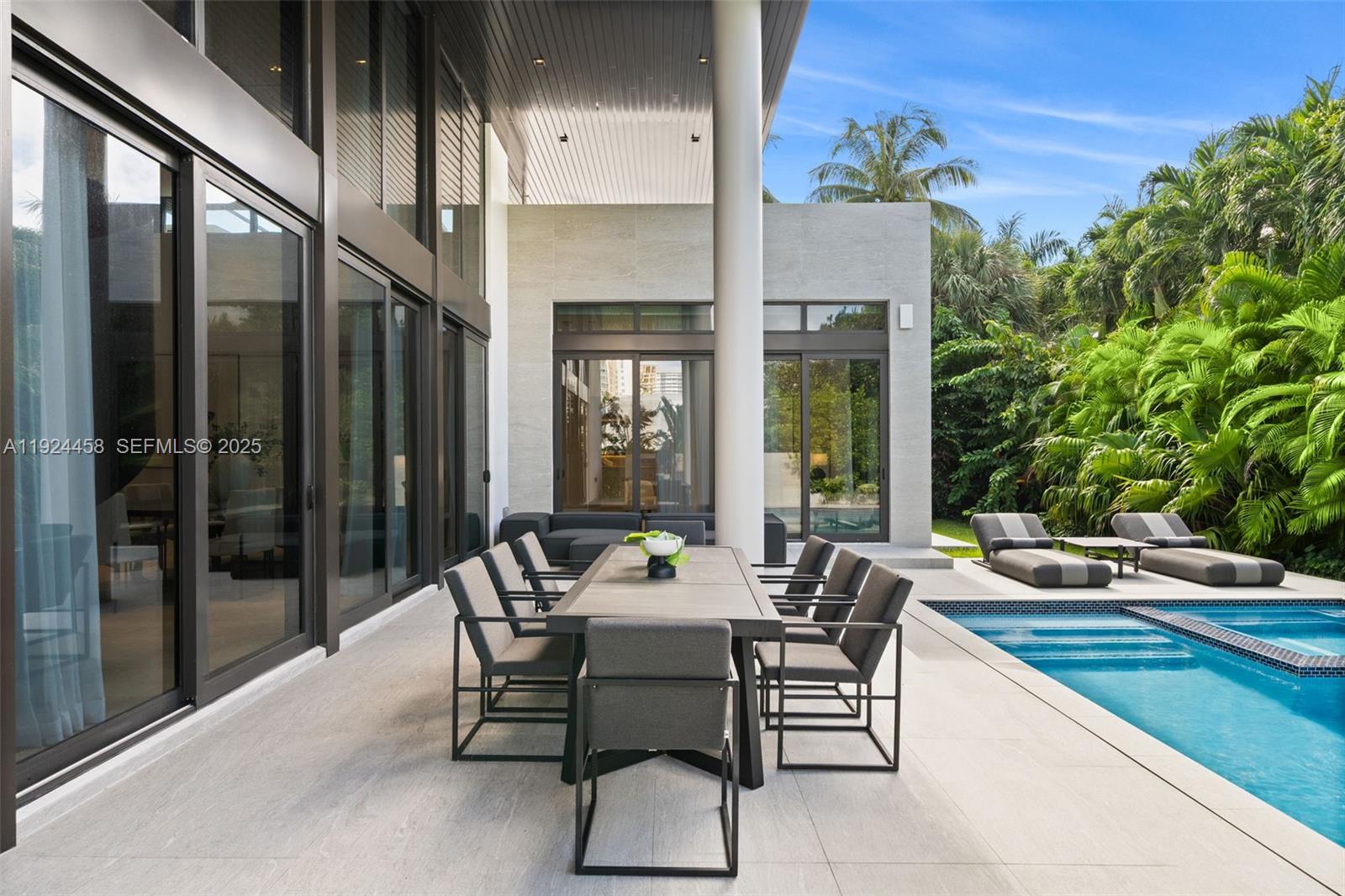 GOLDEN BEACH SEC A - Residential