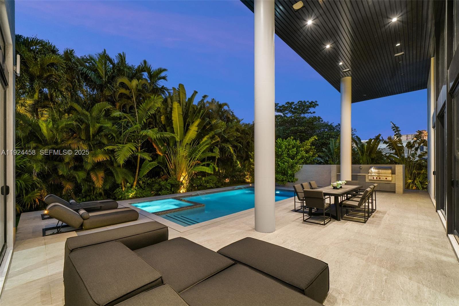 GOLDEN BEACH SEC A - Residential