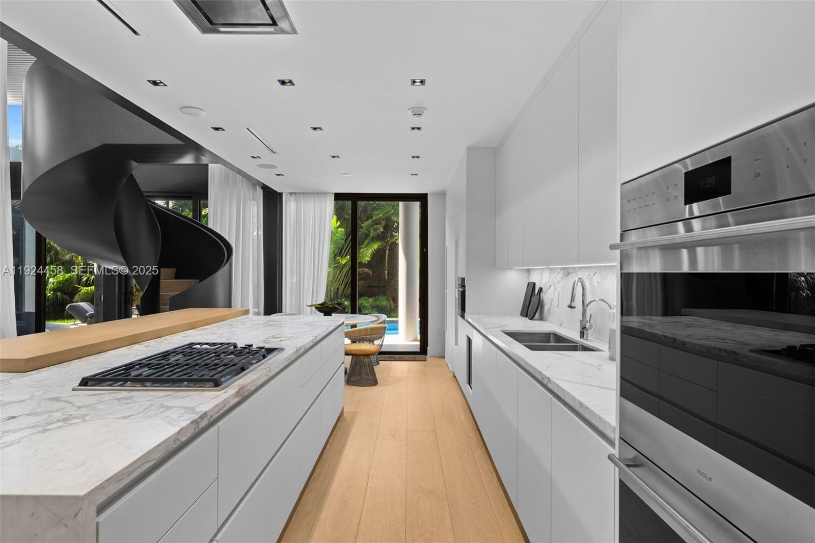 GOLDEN BEACH SEC A - Residential