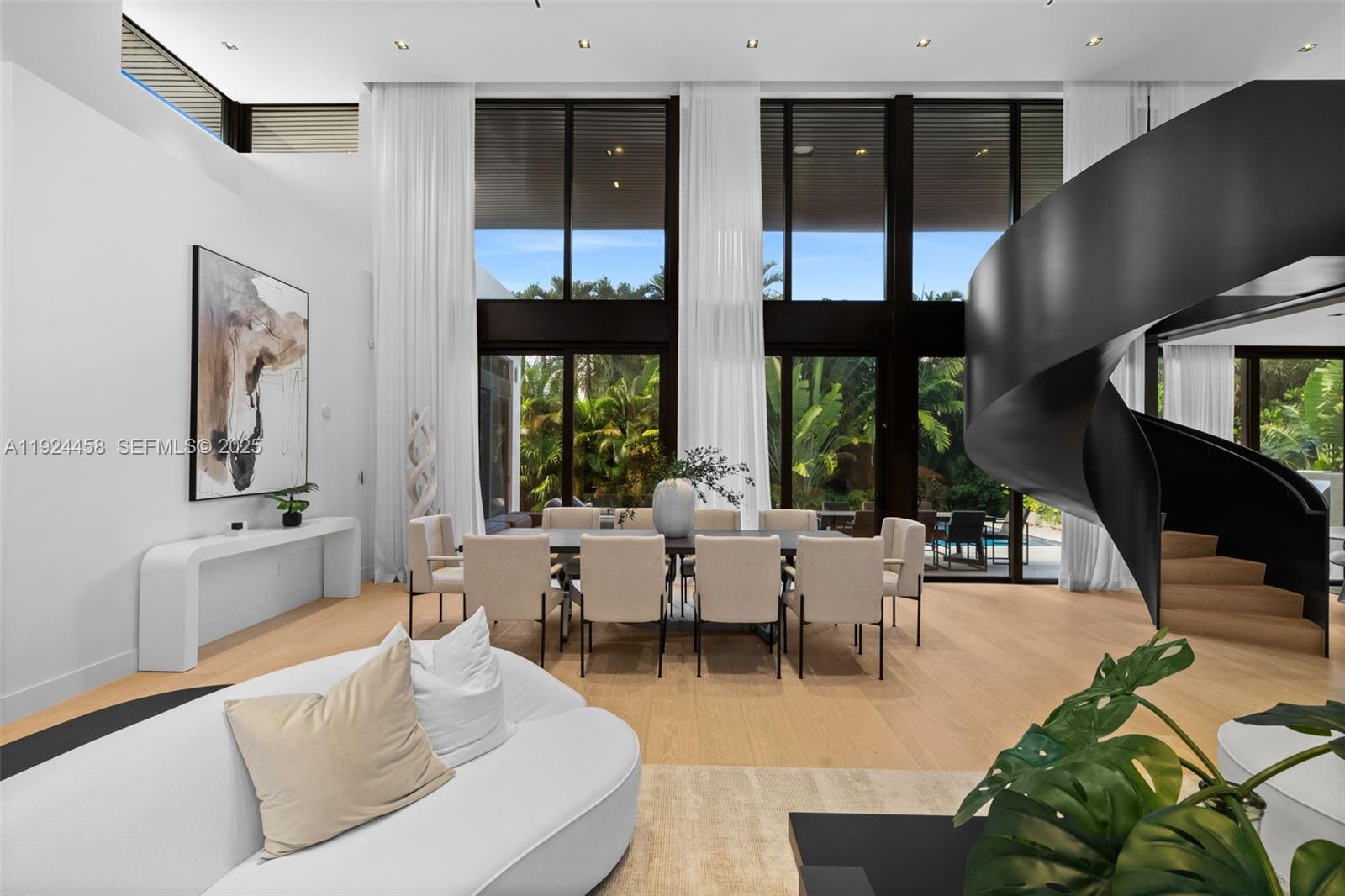 GOLDEN BEACH SEC A - Residential