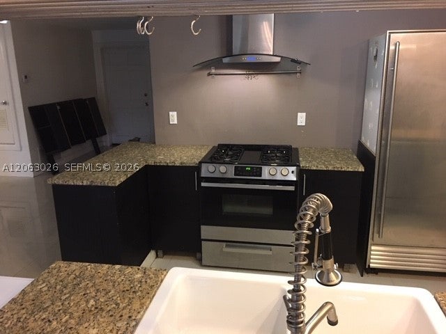 7521 NW 23rd St, Sunrise FL 33313