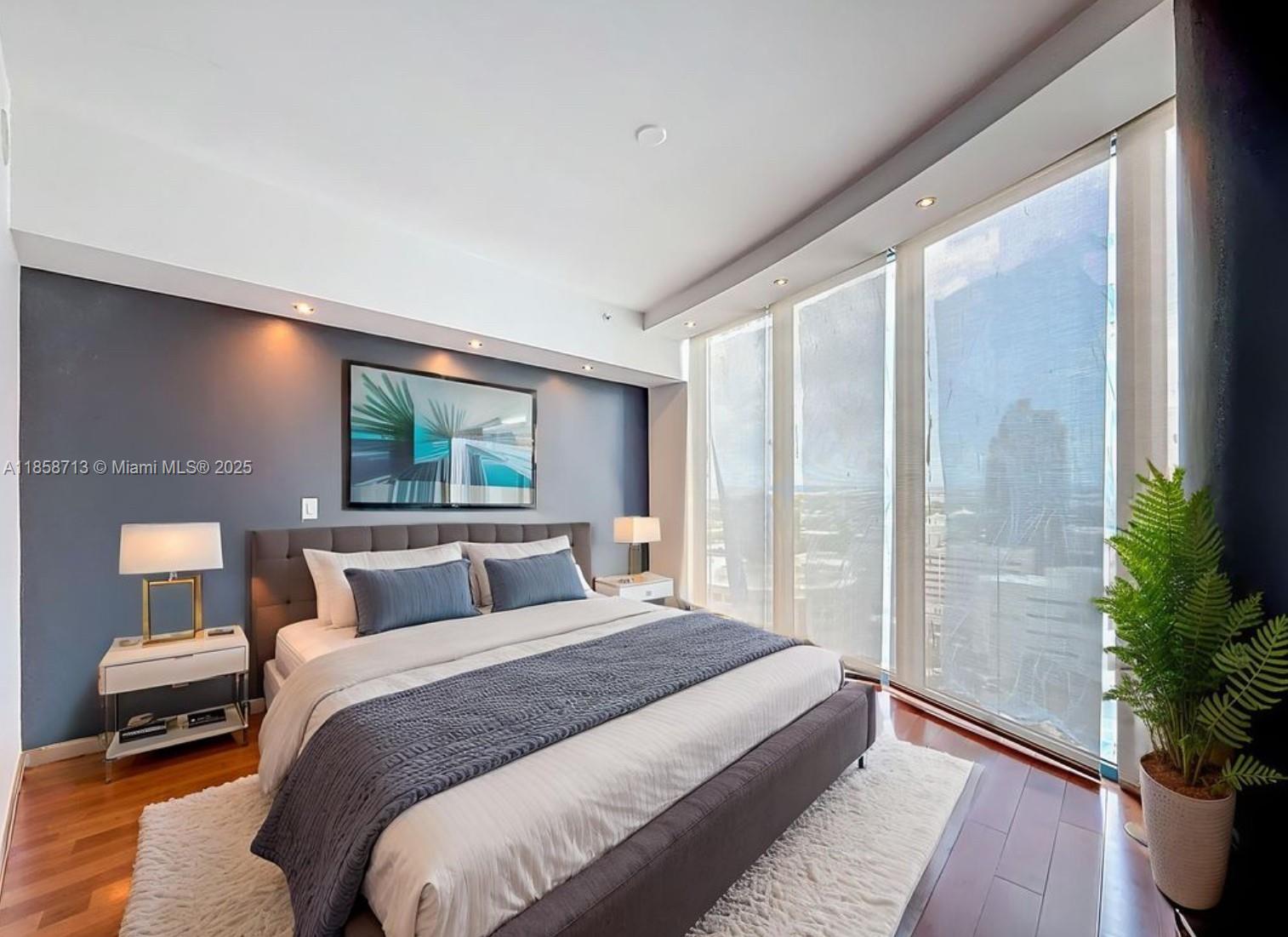 LAS OLAS RIVER HOUSE COND - Residential Lease