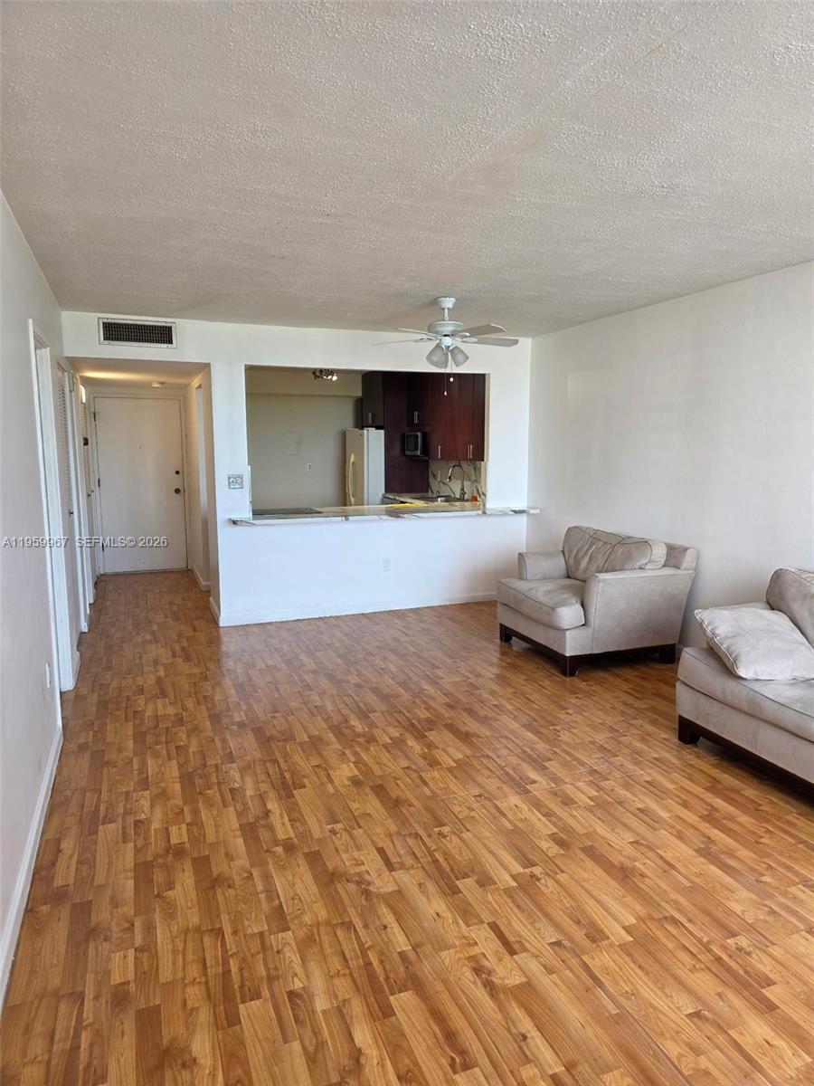 1351 NE Miami Gardens Dr 501E