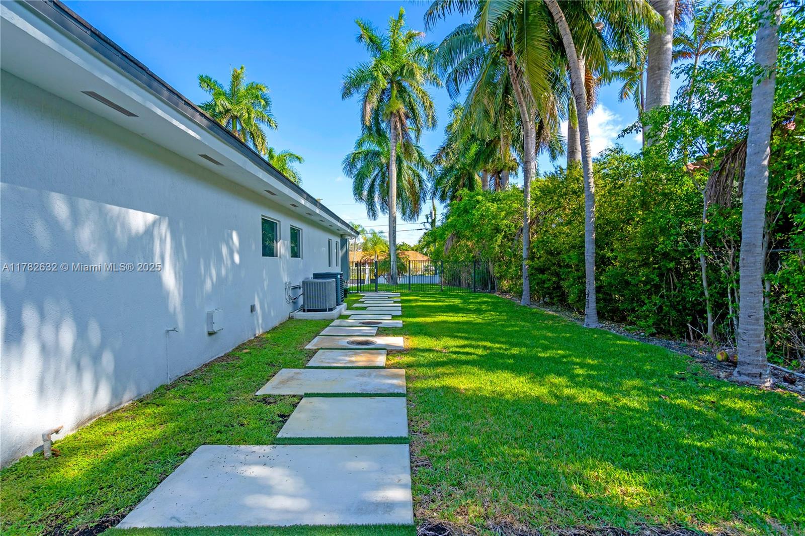 FLORIDA FRUIT LAND COMPAN - Residential