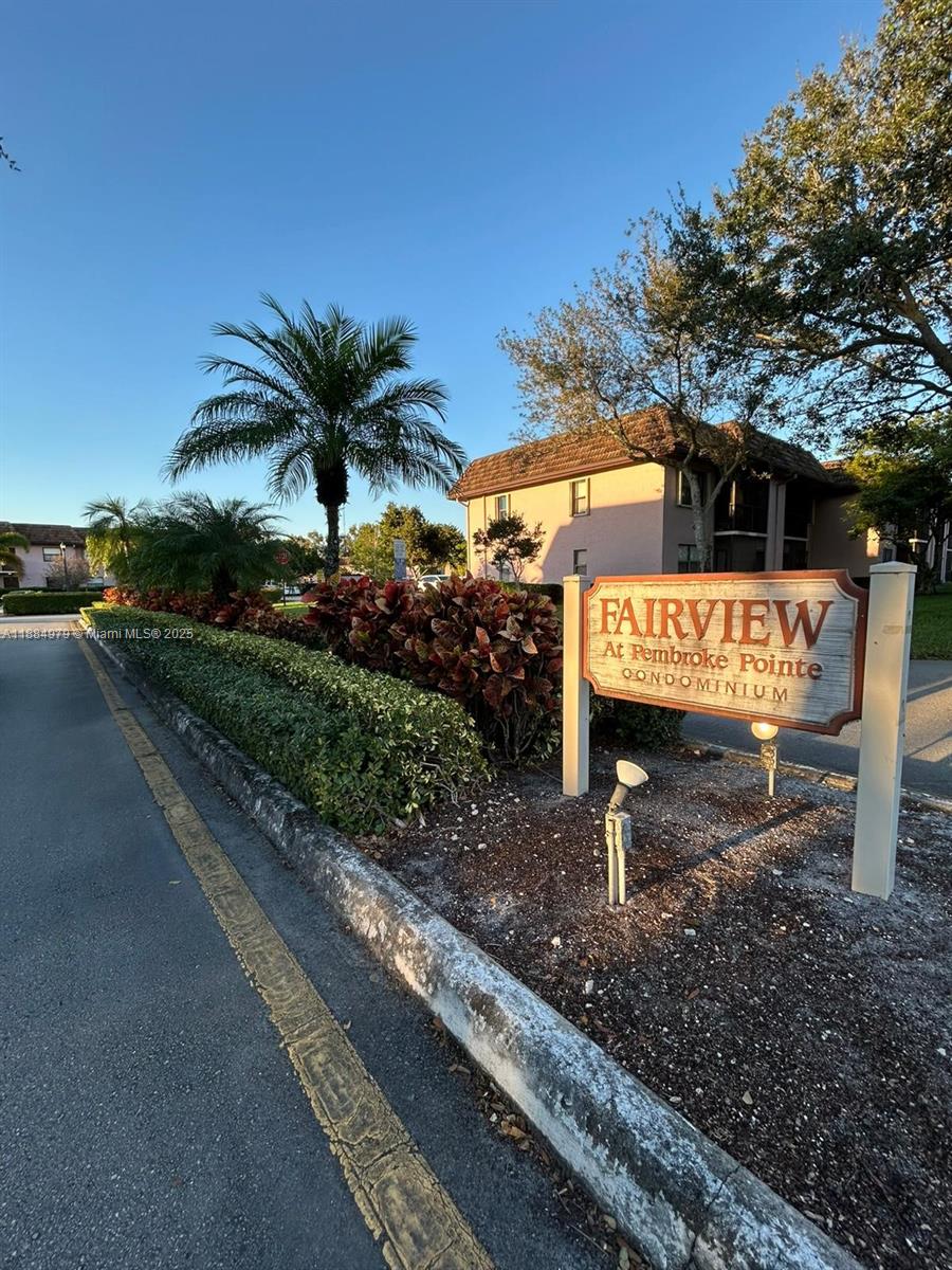 FAIRVIEW AT PEMBROKE POIN - Residential Lease